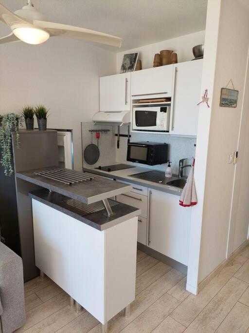 Apartment Vue 50 M Du Couchant 1er Ligne Piscine Parking *